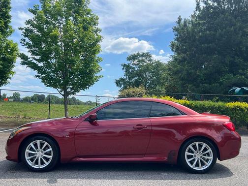 Venetian Ruby 2014 INFINITI Q60 Base