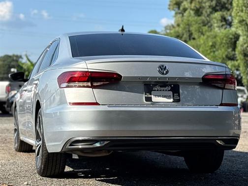 2021 Volkswagen Passat 2.0T SE