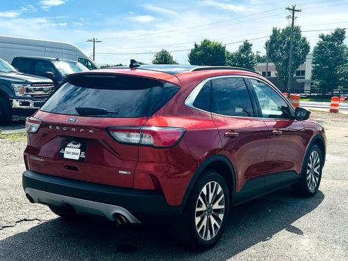 2020 Ford Escape Titanium