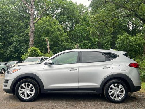 Molten Silver 2019 Hyundai TUCSON SE