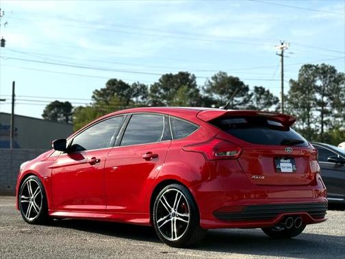 2017 Ford Focus ST