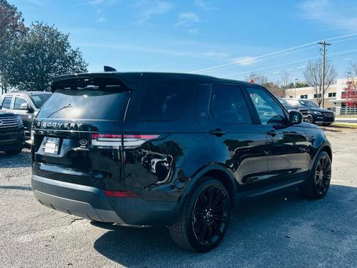 2018 Land Rover Discovery SE