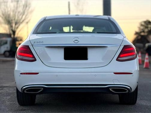 2017 Mercedes-Benz E-Class E 300 Luxury RWD Sedan