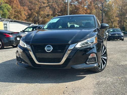 2021 Nissan Altima SR FWD