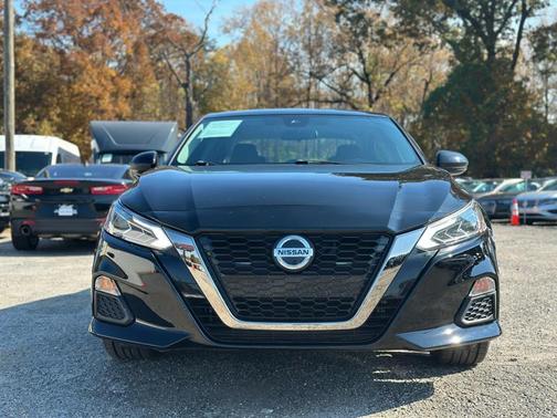 2021 Nissan Altima SR FWD