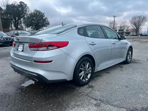 2019 Kia Optima LX