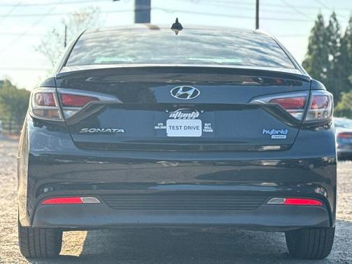 2016 Hyundai SONATA Hybrid Limited