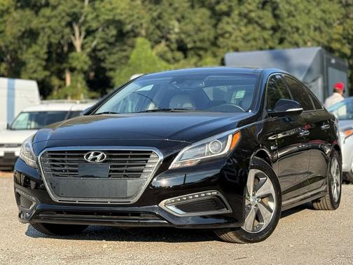 2016 Hyundai SONATA Hybrid Limited