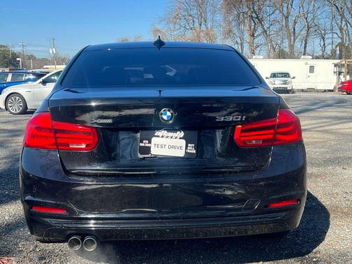 2018 BMW 330 xDrive