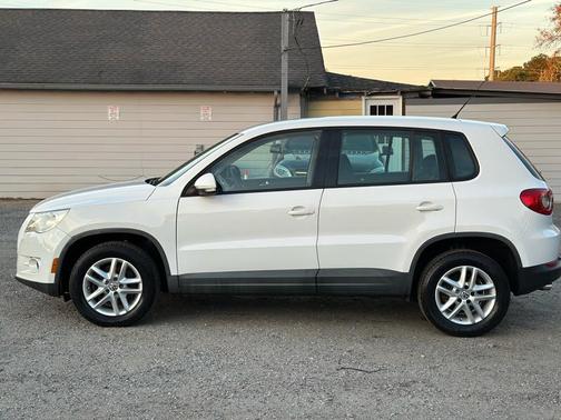 2011 Volkswagen Tiguan S