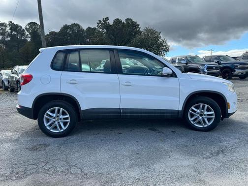 2011 Volkswagen Tiguan S