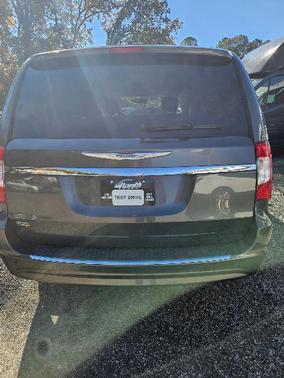 2016 Chrysler Town & Country Touring