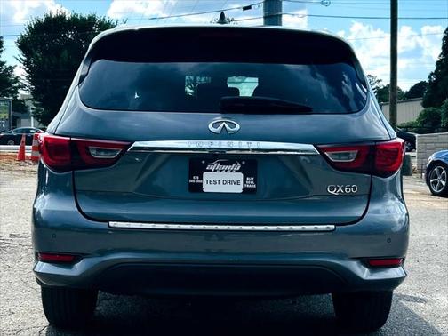 2017 INFINITI QX60 Base