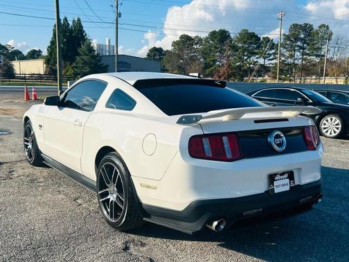 2011 Ford Mustang GT Premium