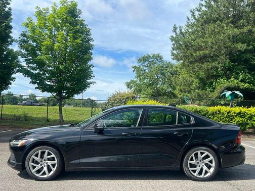 Black Stone 2020 Volvo S60 T5 Momentum