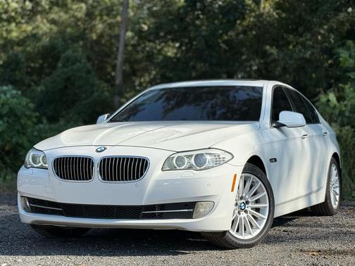 2013 BMW 535 4dr Sdn 535i RWD