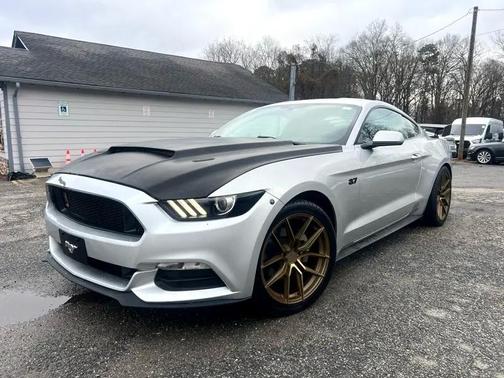 2016 Ford Mustang V6