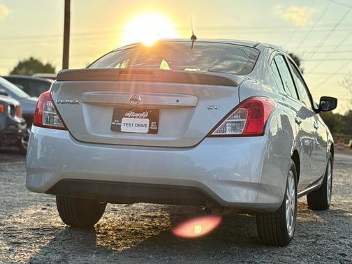 2018 Nissan Versa 1.6 SV
