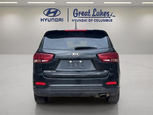 2019 Kia Sorento S