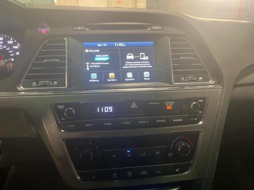 2017 Hyundai SONATA Sport 2.0T