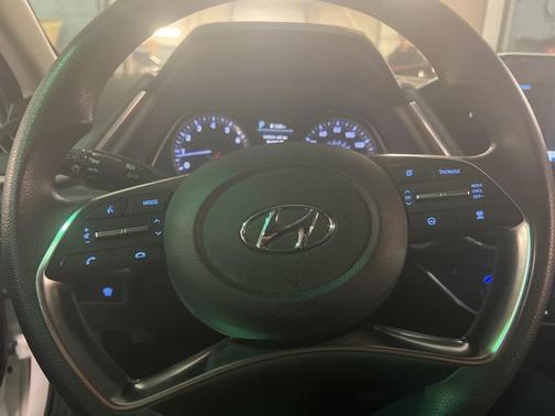 2021 Hyundai SONATA SEL