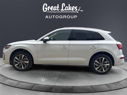2022 Audi Q5 45 S line quattro Premium