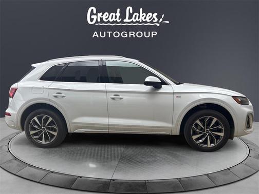 2022 Audi Q5 45 S line quattro Premium