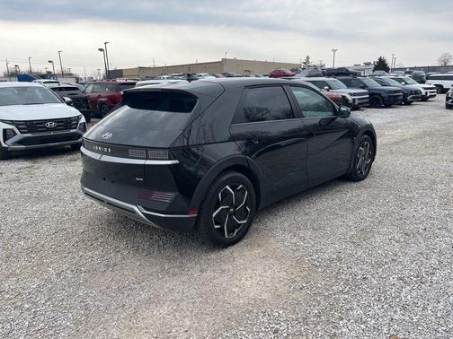 2024 Hyundai IONIQ 5 SE
