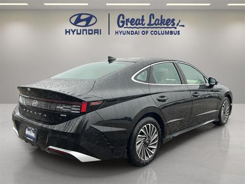 2026 Hyundai SONATA Hybrid Limited