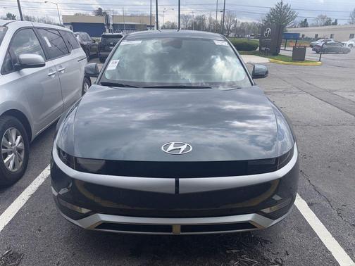 2024 Hyundai IONIQ 5 SEL