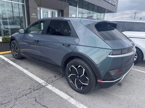 2024 Hyundai IONIQ 5 SEL