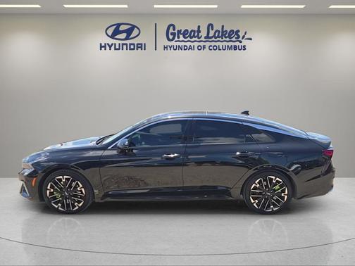 Aurora Black Pearl 2025 Kia K5 GT