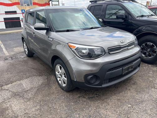 Titanium Gray 2018 Kia Soul Base