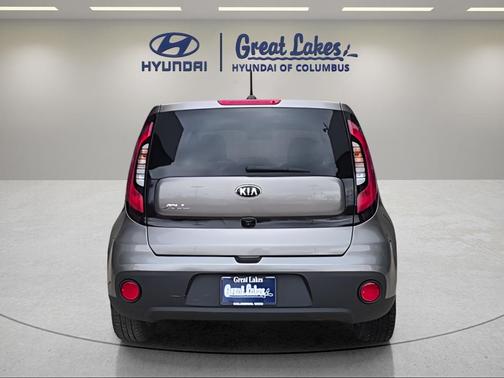 Titanium Gray 2018 Kia Soul Base