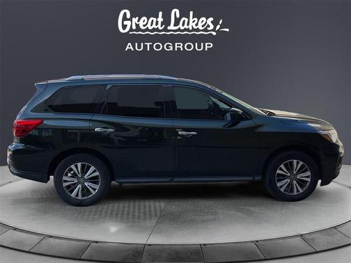 2019 Nissan Pathfinder SV