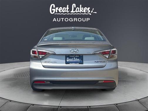 2016 Hyundai SONATA Hybrid SE