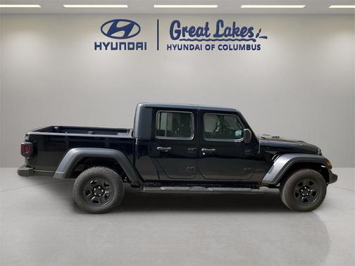 2021 Jeep Gladiator Sport