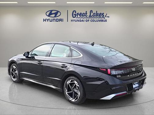 Black 2026 Hyundai SONATA SEL Sport
