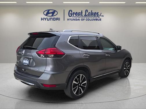 2017 Nissan Rogue SL