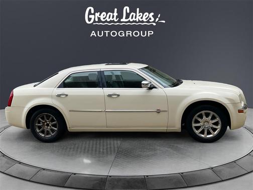 2007 Chrysler 300C Base