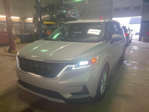 2022 Kia Carnival LXS