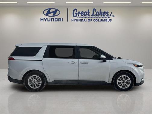 2022 Kia Carnival LXS