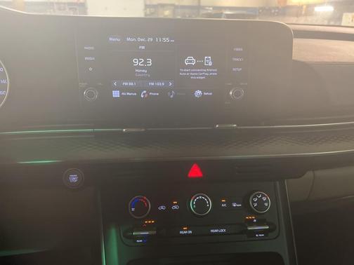 2022 Kia Carnival LXS