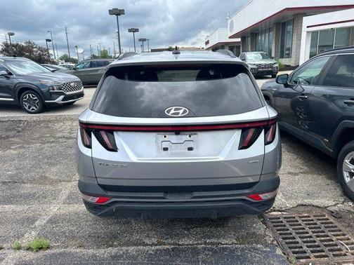 Shimmering Silver 2022 Hyundai TUCSON SEL