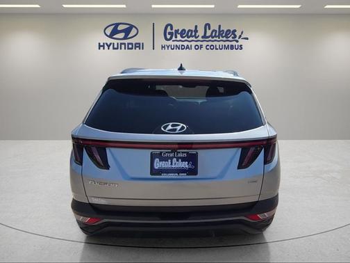 Shimmering Silver 2022 Hyundai TUCSON SEL