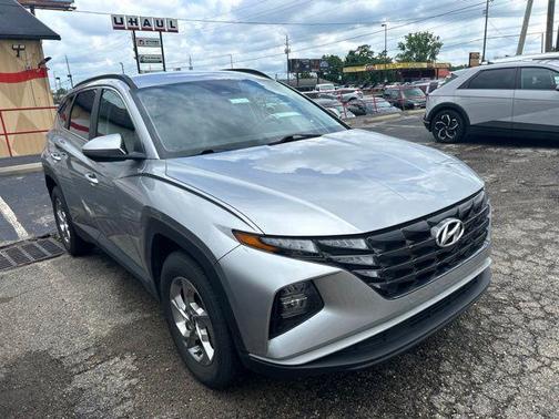 Shimmering Silver 2022 Hyundai TUCSON SEL