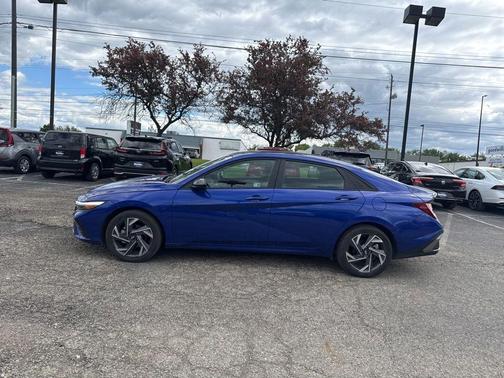 Intense Blue 2025 Hyundai ELANTRA SEL Sport