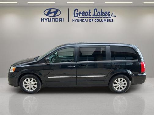 2014 Chrysler Town & Country Touring