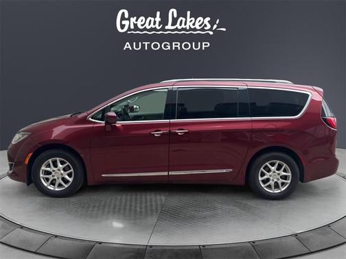 2020 Chrysler Pacifica Touring-L