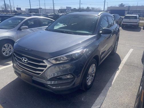 2017 Hyundai TUCSON SE